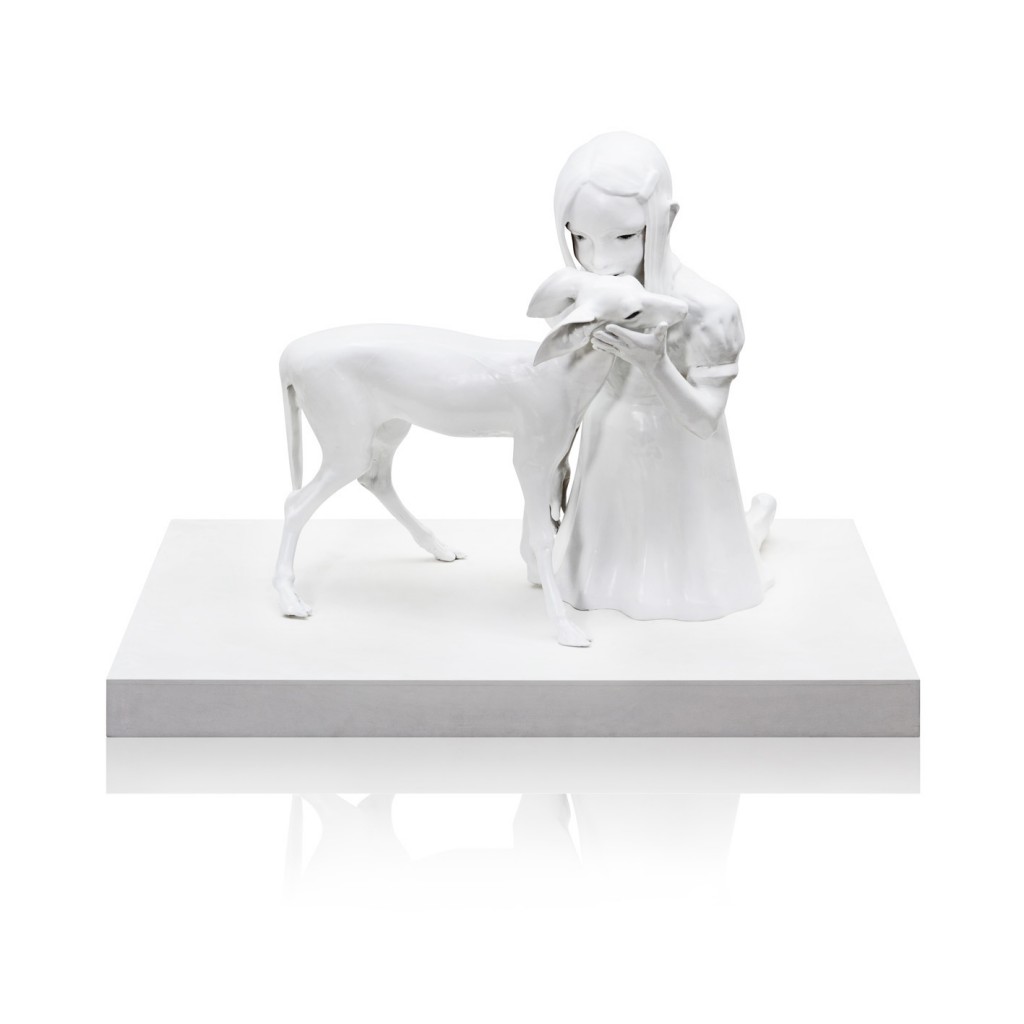 Kim Simonsson. Sacrificial Deer (2015). Ceramic and glass. Size 76 x 63,5 x 76 cm.