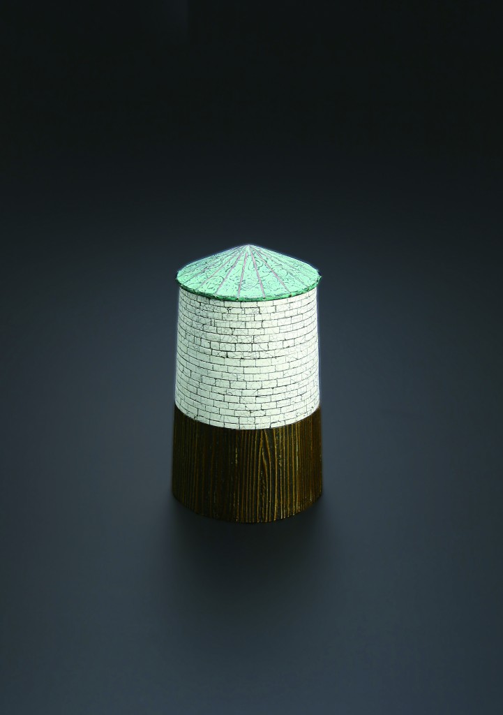 Three-Tiered Tower-Shaped Incense Case of Lacquered Wood with Eggshell (2009) by YAMAMURA Shinya, 21st Century Museum of Contemporary Art, Kanazawa 