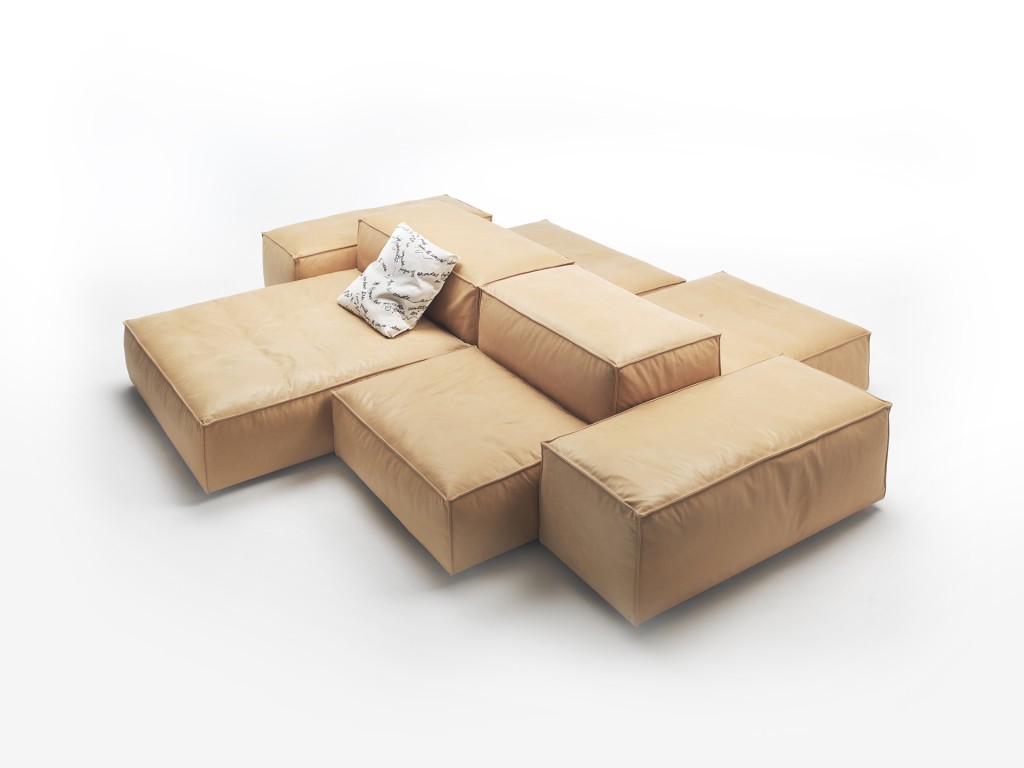 Extrasoft sofa. Design Piero Lissoni, 2008.