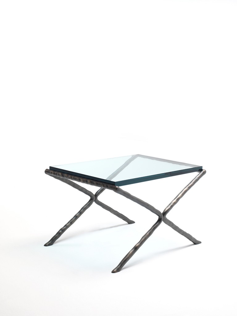 Little Nero table. Design Mathias Hickl, 2011.