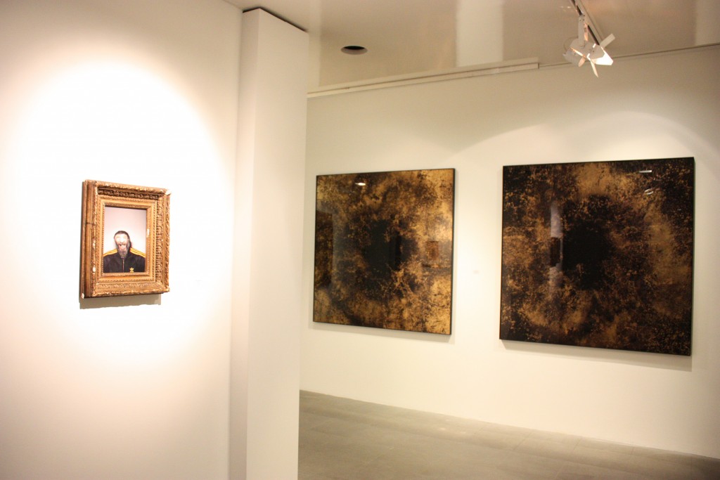 Wahib Chehata: Gunshot (2014). Mixed media on Diasec. Size 150 x 150 cm. Installation view.