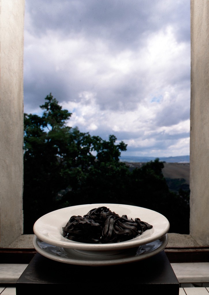 Fabio Mauri: Pasto nero (Picnic o Il buon soldato) [Black meal (Picnic or The Good Soldier)] (1998). Photo Claudio Abate.