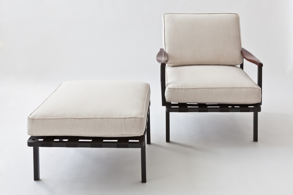 Osvaldo Borsani: Pair of armchair P24 (1961). Painted iron, polished wood, new upholstery. Size w 74 x d 77 x h 77 cm. Production: Tecno.