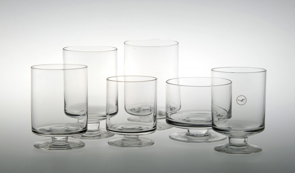 Hans Theo Baumann - Glasserie "Lufthansa" (1959, Prod. 1964). Manufacturer: Rosenthal AG, Selb. Glass. Donation of the designer. Photo: Die Neue Sammlung – The Design Museum (A. Laurenzo)