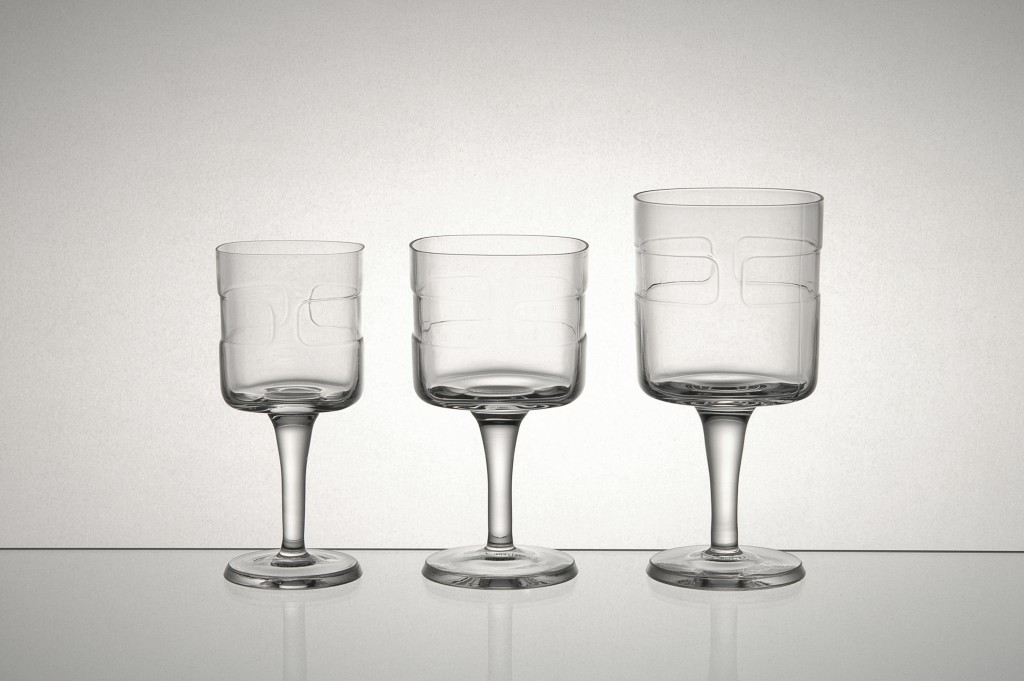 Hans Theo Baumann - Glass Service "Everyday" (1985). Manufacturer: Toyo Glas, Tokio / Japan. Glass. Donation of the designer. Photo: Die Neue Sammlung – The Design Museum (A. Laurenzo)