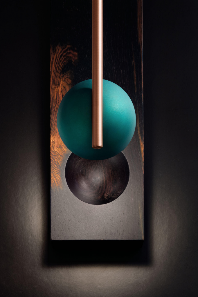 FM Table lamp, as part of the Sintonia Fina collection