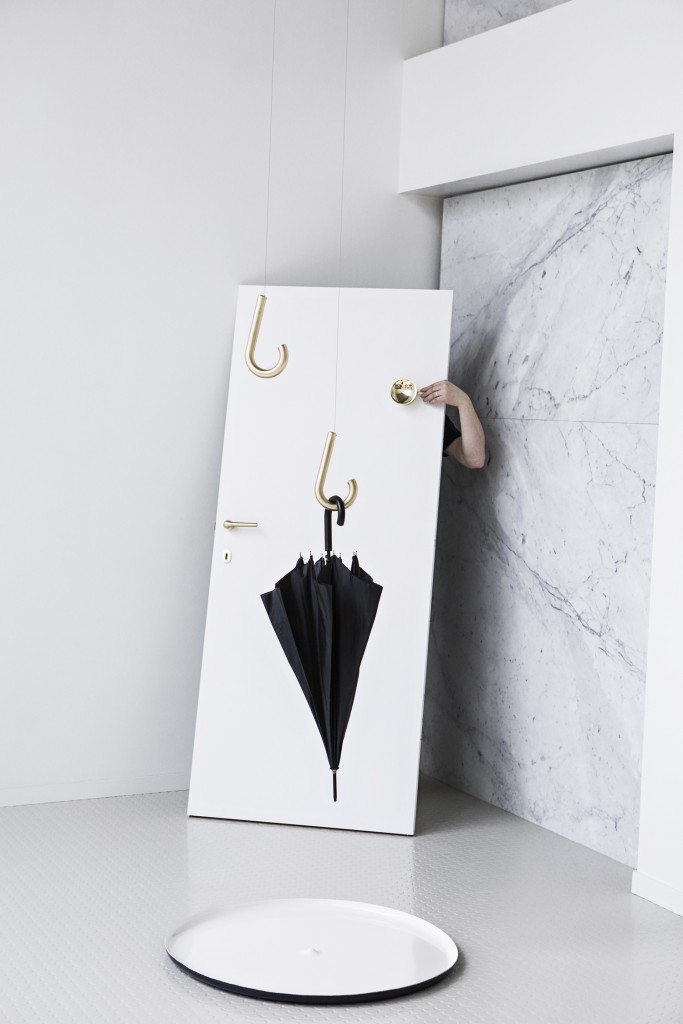 Jean-François D'Or + Maison Vervloet continue a successful collaboration investing design accessories with poetry and a surrealistic clin d’oeil that transforms anonymous fittings like door handles and umbrella stands into a functional reveries. 