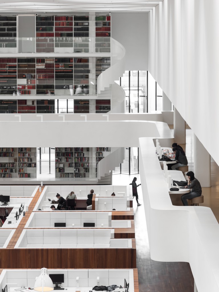 Education Center at Erasmus MC in Rotterdam by Kaan Architecten. Photo: Fernando Guerra