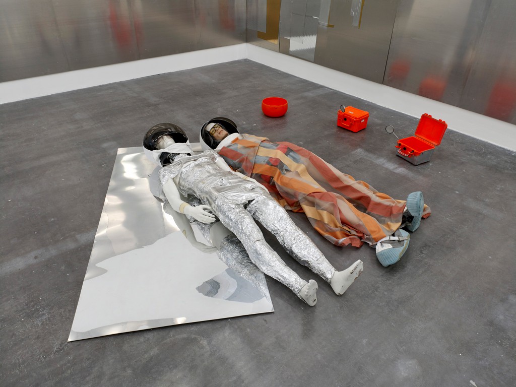 Isa Genzken, The Absent Museum installation view