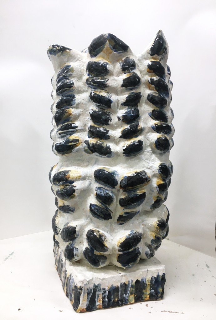 Bela Silva, Coquillage du Nord, lamp, 2016, glazed stoneware, Courtesy of Spazio Nobile