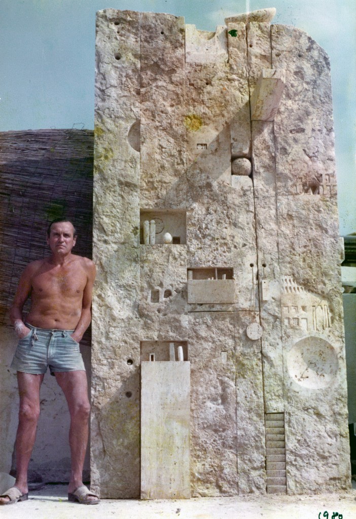 Gonzalo Fonseca with Tabularium, 1980